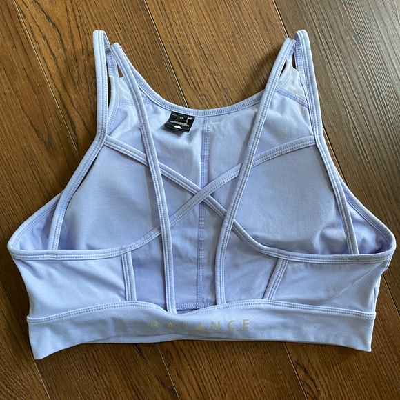 High neck straps sports bra - Picture 3 of 4
